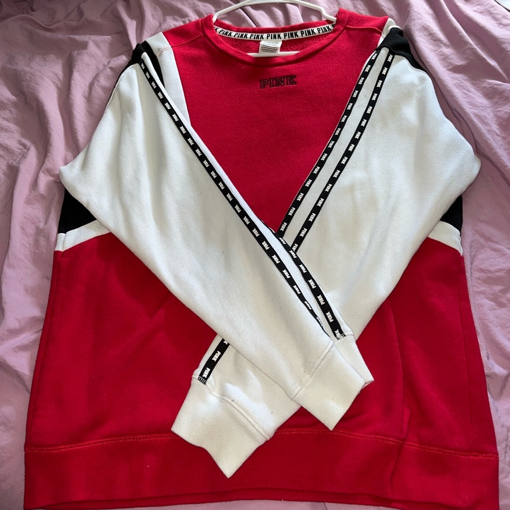 PINK Sweatshirt